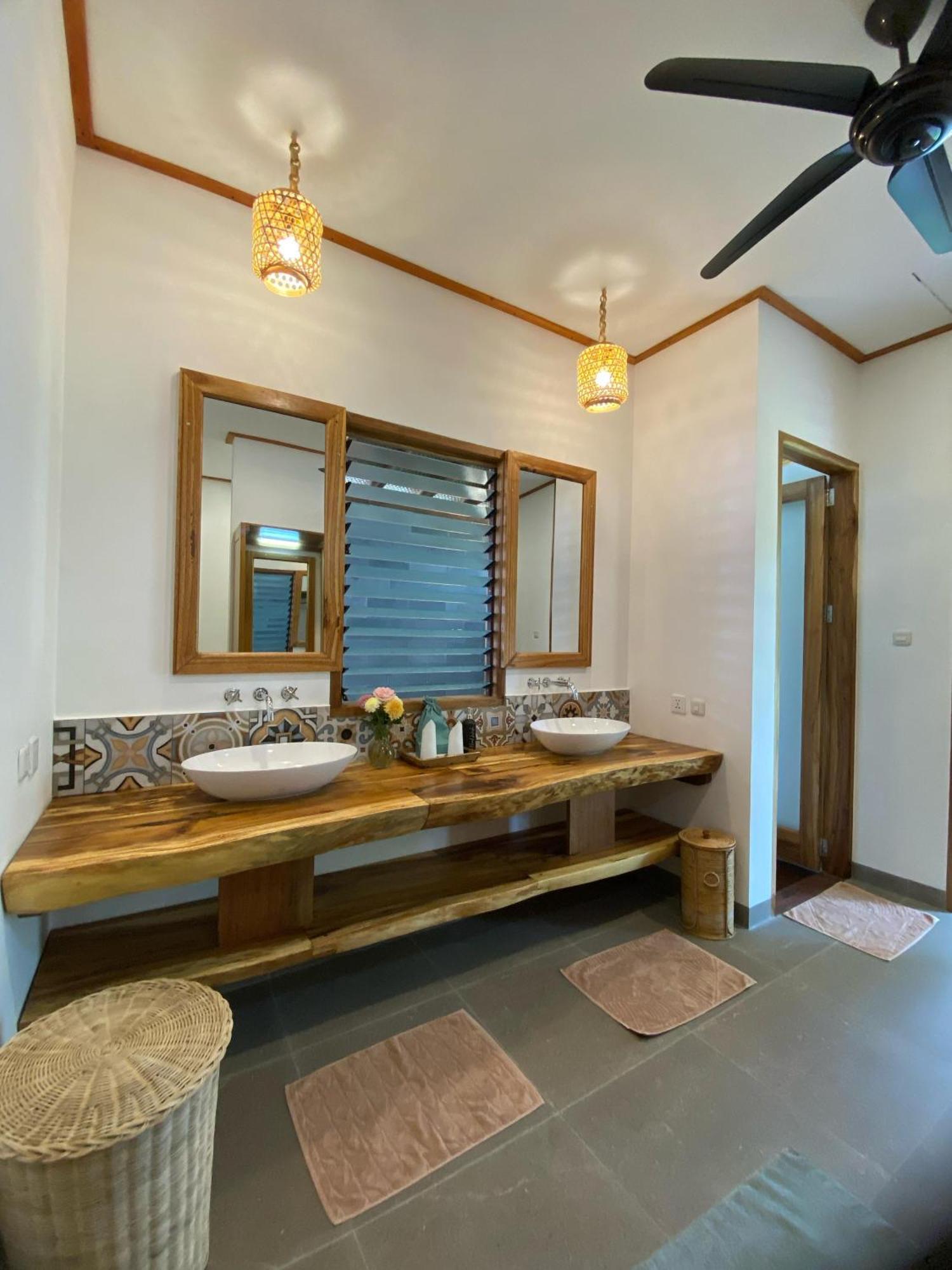Murex Dive Resort Manado Dış mekan fotoğraf